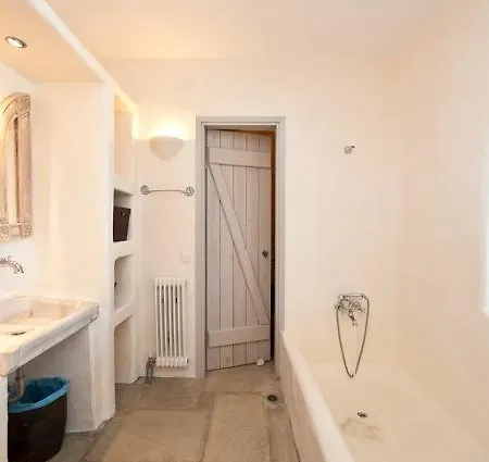 Villa Triama Logaras